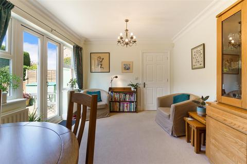 3 Northpoint Close, Sutton, SM1 3SQ