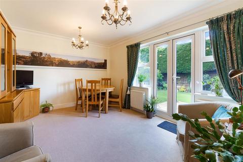 3 Northpoint Close, Sutton, SM1 3SQ
