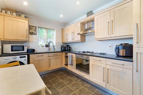 3 Northpoint Close, Sutton, SM1 3SQ