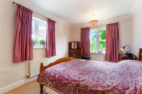 3 Northpoint Close, Sutton, SM1 3SQ
