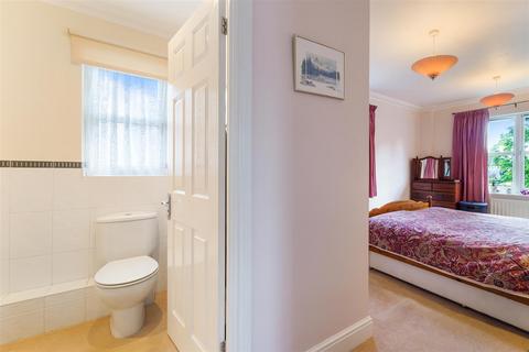 3 Northpoint Close, Sutton, SM1 3SQ