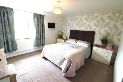 2 bedroom property for sale, Somerset Close, Ashington