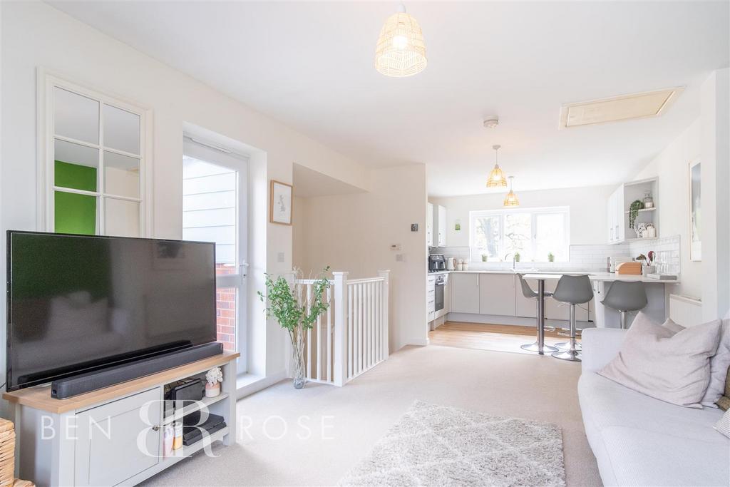 Lounge/Kitchen