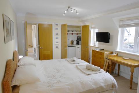 3 bedroom apartment to rent, Churchfield Lane, Benson OX10