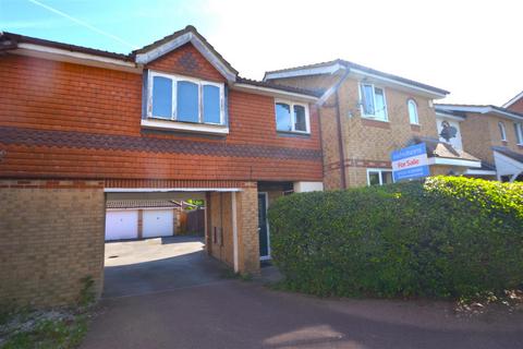 24 Danvers Drive, Church Crookham, Fleet, GU52 0YN