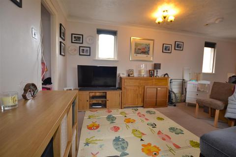 24 Danvers Drive, Church Crookham, Fleet, GU52 0YN