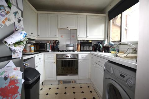 24 Danvers Drive, Church Crookham, Fleet, GU52 0YN