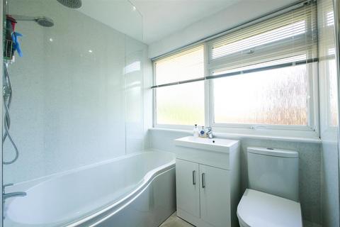 15 Farm Close, Chalgrove, Oxford, OX44 7RL