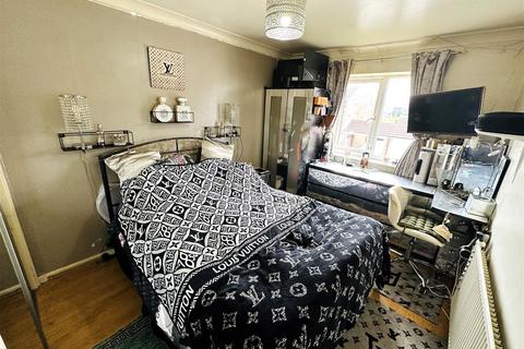 1 bedroom flat for sale, Bainbridge Drive, Selby