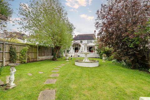 4 bedroom detached house for sale, Chalkwell Avenue, Westcliff-On-Sea SS0