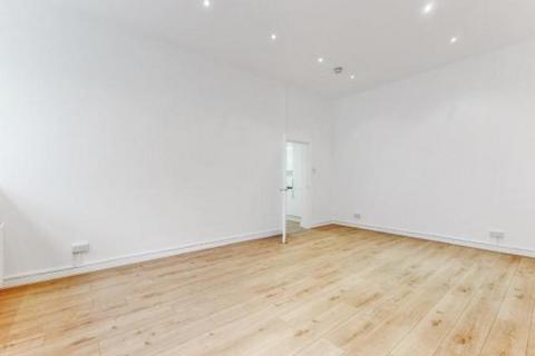 1 bedroom apartment to rent, Macklin Street, London, WC2B