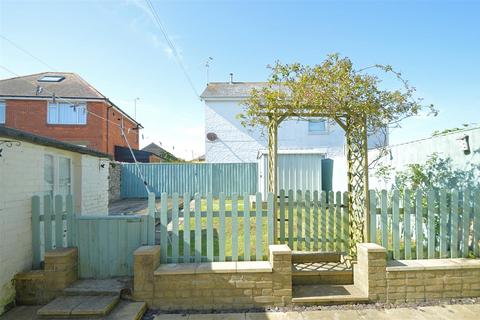 3 bedroom end of terrace house for sale, SHORT WALK TO BEACH * SANDOWN