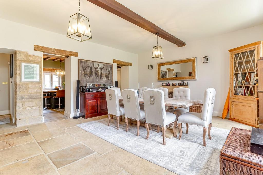 Dining Room - B.jpg