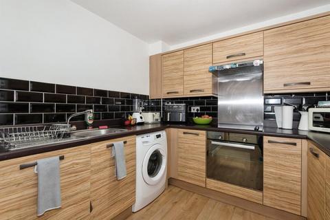 2 bedroom apartment for sale, Longhorn Avenue, Gloucester