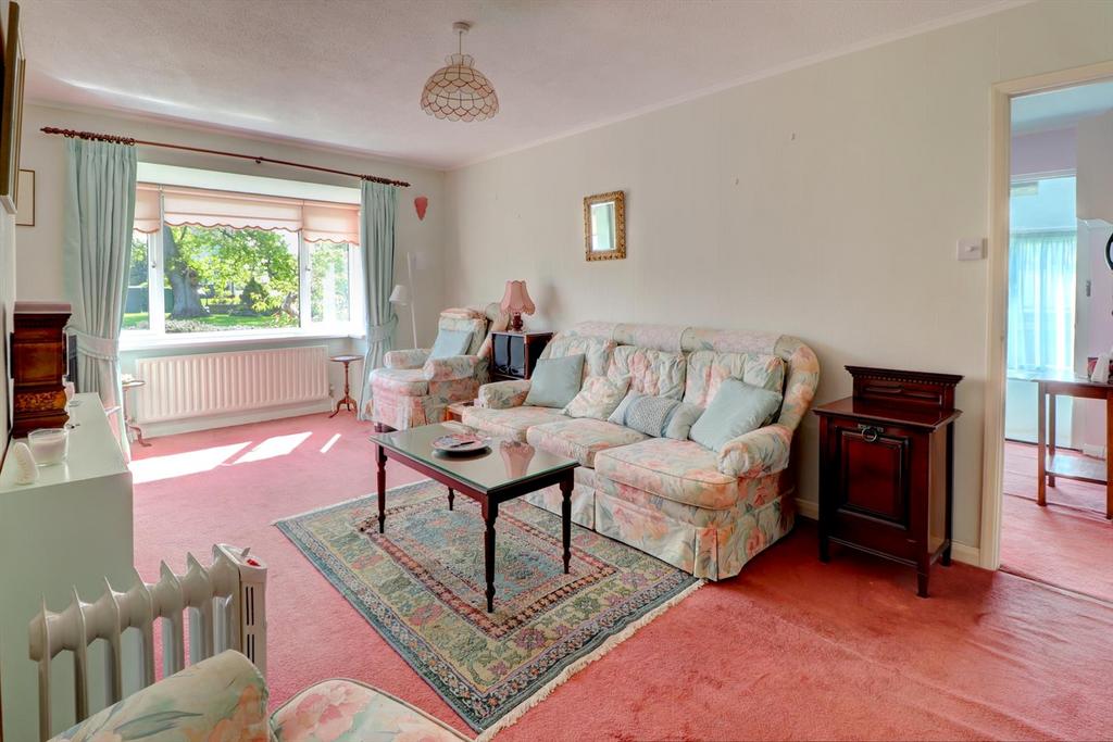 Living room ii.jpg