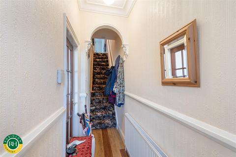 33 Rockingham Road, Wheatley, Doncaster, DN2 4BN