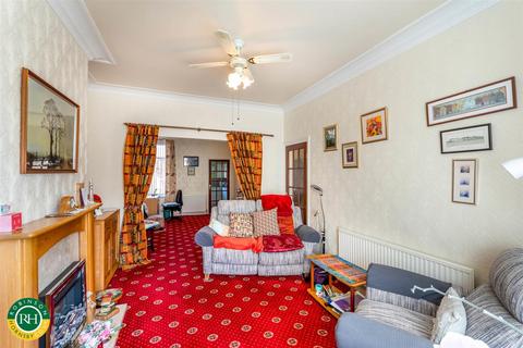 33 Rockingham Road, Wheatley, Doncaster, DN2 4BN