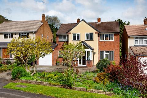3 bedroom detached house for sale, 5 Torvale Road, Wightwick, WV6 8NW