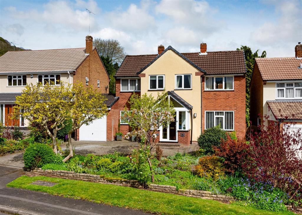 5 Torvale Road-front1.jpg