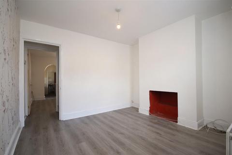 9 Gladstone Road, Dartford, DA1 1TU