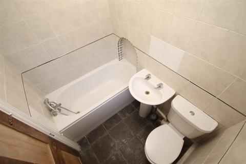 9 Gladstone Road, Dartford, DA1 1TU