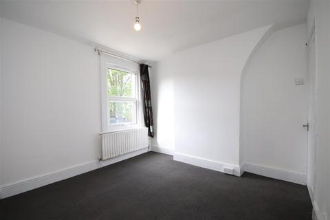 9 Gladstone Road, Dartford, DA1 1TU