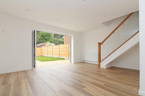 2 Palmer Close, Shefford, SG17 5EE