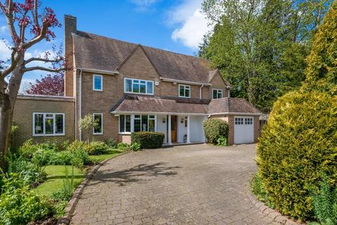 21 Avenue Road, Stratford-upon-avon, CV37 6UW