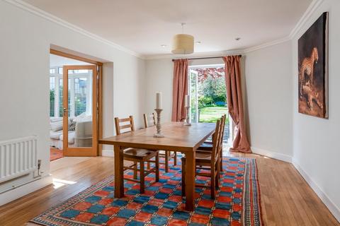 21 Avenue Road, Stratford-upon-avon, CV37 6UW