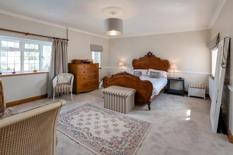21 Avenue Road, Stratford-upon-avon, CV37 6UW