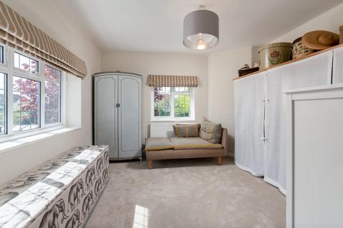 21 Avenue Road, Stratford-upon-avon, CV37 6UW