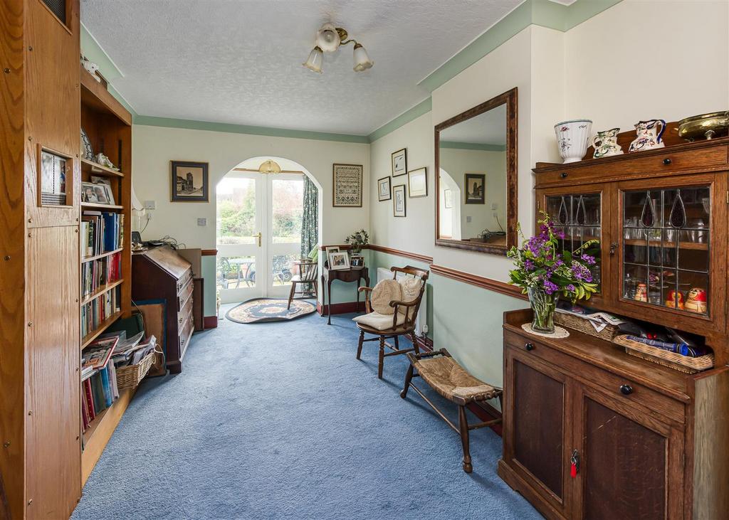 Leafields Farm-hall.jpg