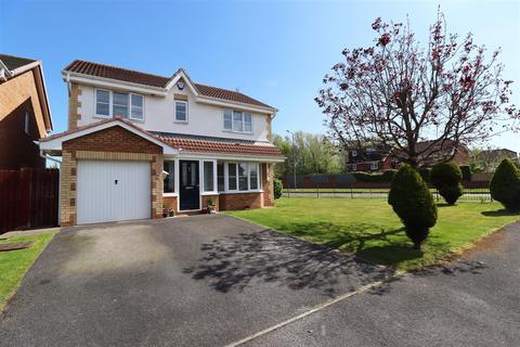 4 bedroom detached house for sale, Penberry Gardens, Ingleby Barwick TS17 5ED