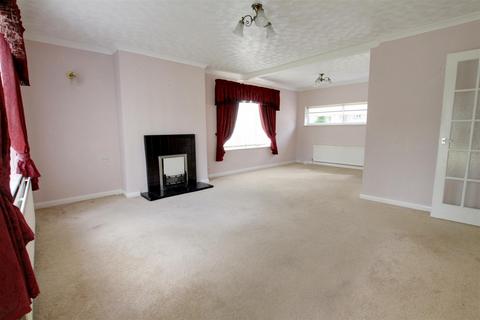 2 bedroom detached bungalow for sale, Station Road, Willoughby LN13