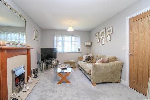 3 bedroom detached house for sale, Stonehouse Crescent, Stanion NN14