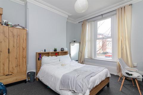 6 bedroom terraced house for sale, Burns Street, Nottingham