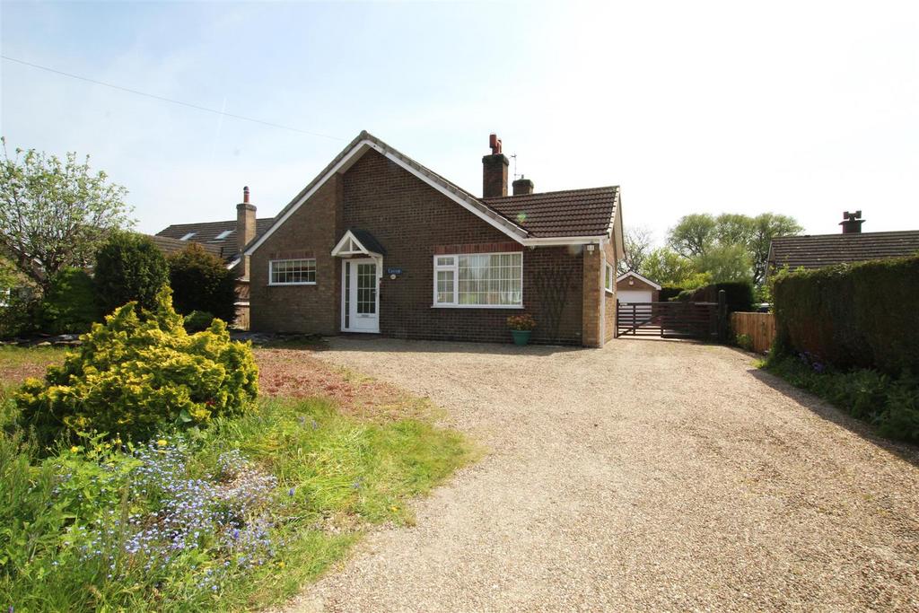 North Street, Middle Rasen, Market... 2 bed detached bungalow £285,000