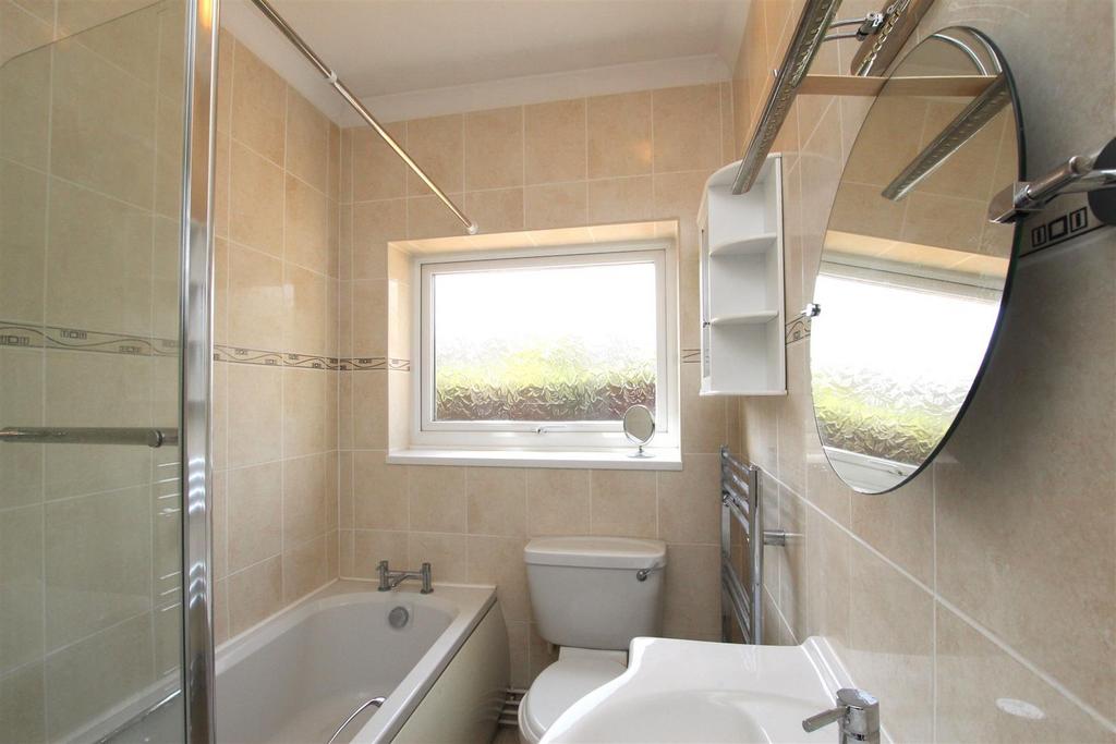 Bathroom.JPG
