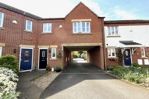 3 bedroom townhouse for sale, Eaton Drive, Rugeley