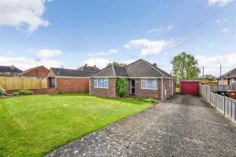 3 bedroom detached bungalow for sale, Mead Close, Andover