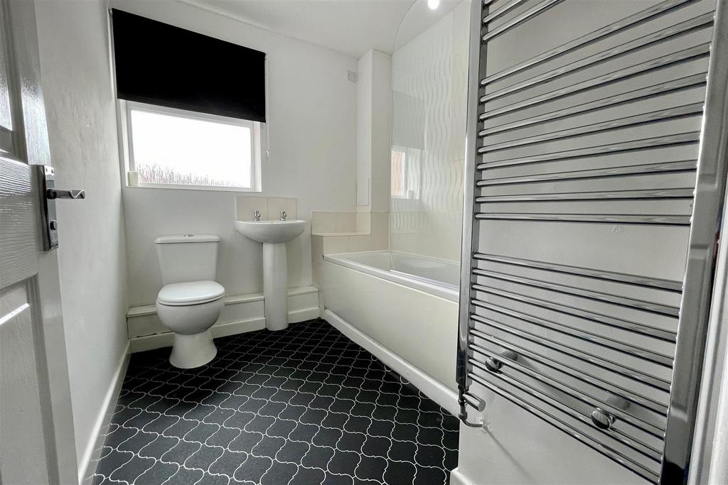 19 B, Brandon Road 17.jpg