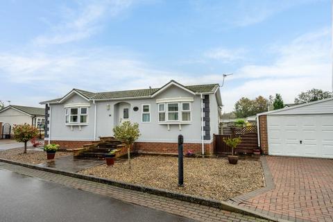 2 bedroom detached bungalow for sale, The Willows, Acaster Malbis, York