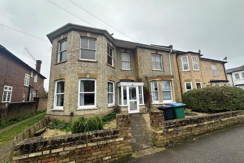 1 bedroom flat to rent, St. Johns Road, Watford WD17