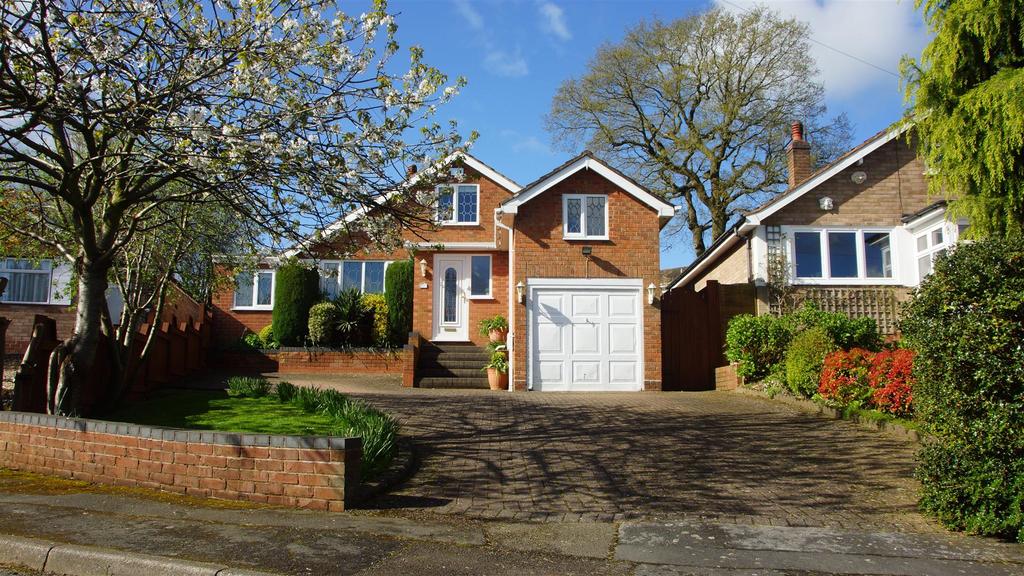 Chantry Close, Hollywood 4 bed detached bungalow for sale £425,000