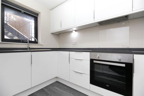 2 bedroom apartment to rent, Linden Court, North Tyneside NE12