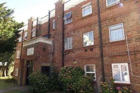 2 bedroom property to rent, Watford Way, London