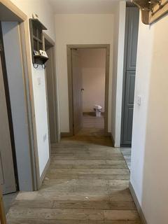2 bedroom property to rent, Watford Way, London