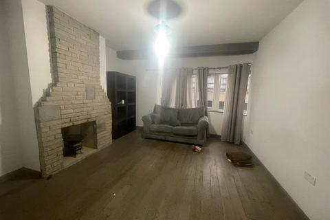 2 bedroom property to rent, Watford Way, London
