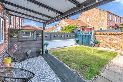 5 Fox Garth, Brafferton, York, YO61 2QL