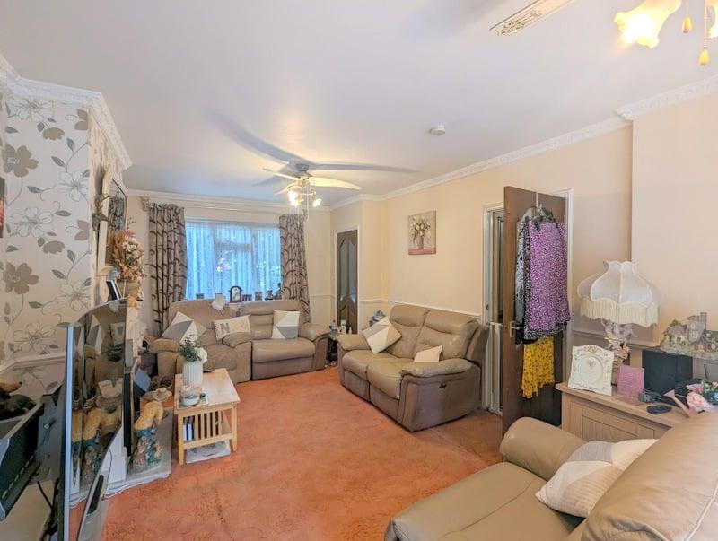 Bedfont Lane, Feltham, TW14 3 bed semidetached house for sale £515,000